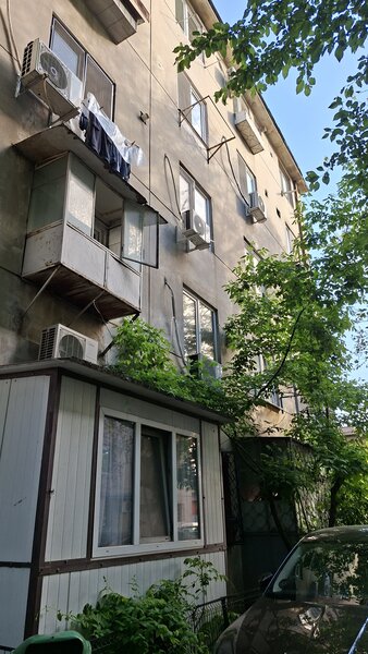 Berceni, Brancoveanu, garsoniera libera